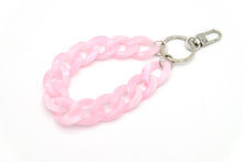 Lade das Bild in den Galerie-Viewer, Schlüsselanhänger mit Karabiner Rosa