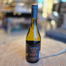 Lade das Bild in den Galerie-Viewer, Sand und Stein Sauvignon Blanc 12% vol. 0,75l
