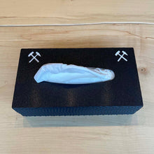 Lade das Bild in den Galerie-Viewer, Taschentuchbox Schlägel & Eisen