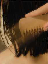 Lade das Bild in den Galerie-Viewer, Moisturising Shampoo