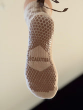 Lade das Bild in den Galerie-Viewer, Écalutier LeoGrip™ Pilates Socken
