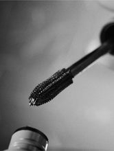 Lade das Bild in den Galerie-Viewer, Lengthening &amp; Volumising Mascara
