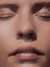 Lade das Bild in den Galerie-Viewer, Sunny SPF30, with tint
