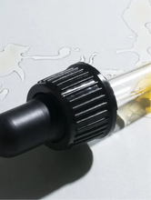 Lade das Bild in den Galerie-Viewer, Softening Beard Oil for Men
